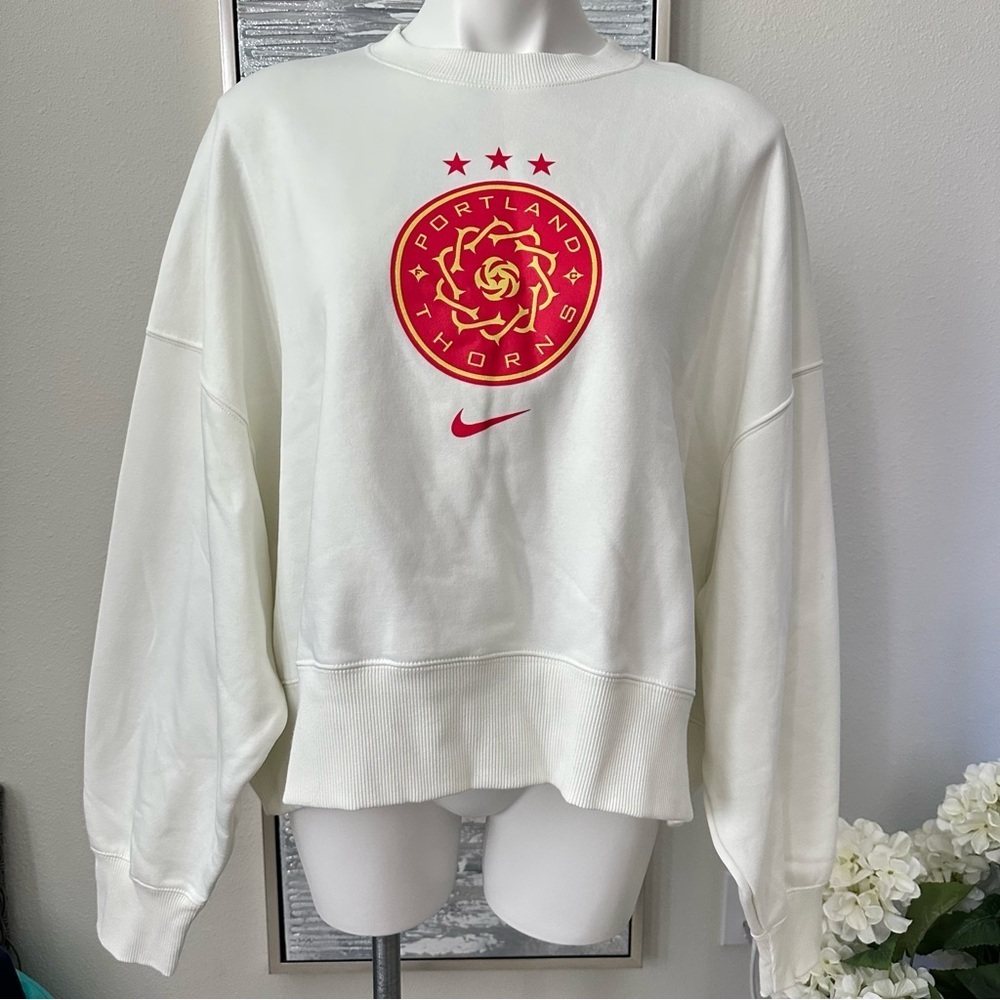 Nike Women's White Crew Neck Sweater Size L